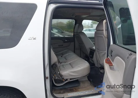 2008 Chevrolet Suburban 1500 Ltz z USA, uszkodzony, nr VIN 1GNFK16328J228638